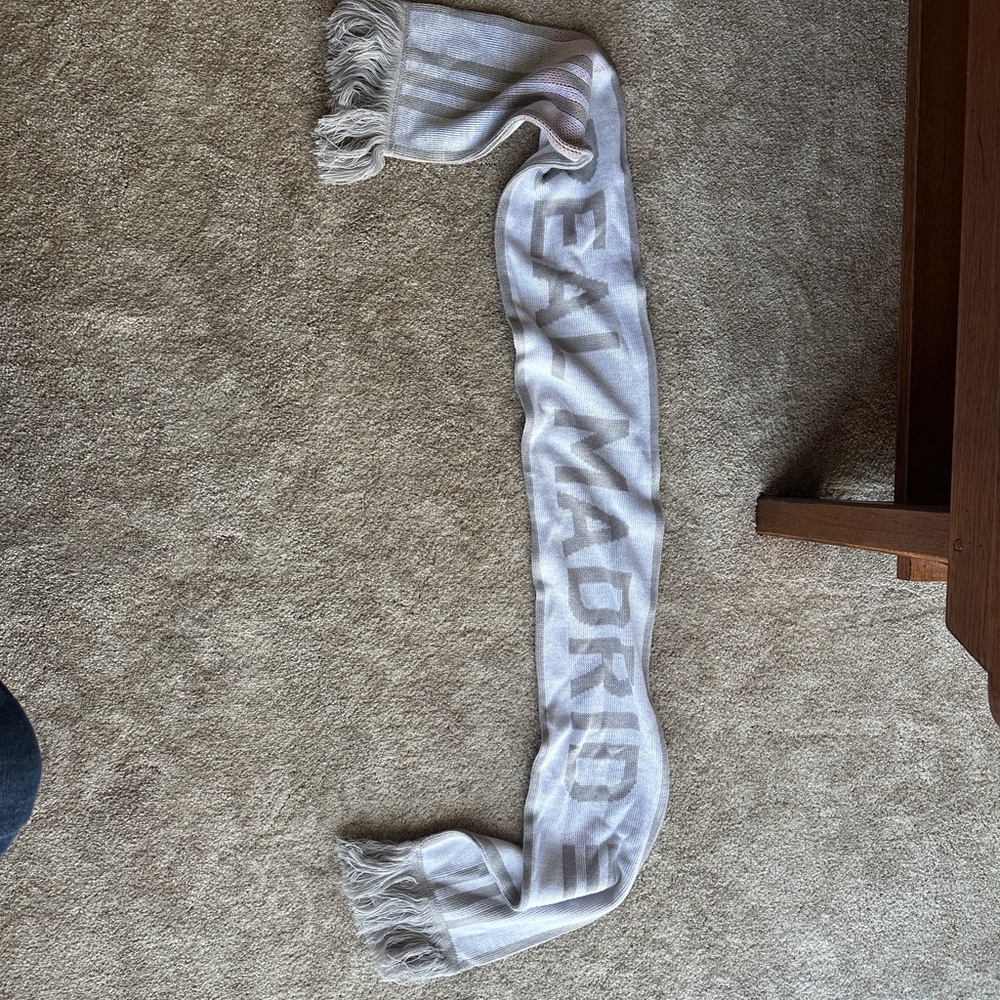 Adidas Real Madrid Scarf